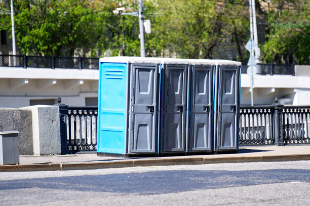 Best Portable restroom trailer rental  in Sunnyside, CA