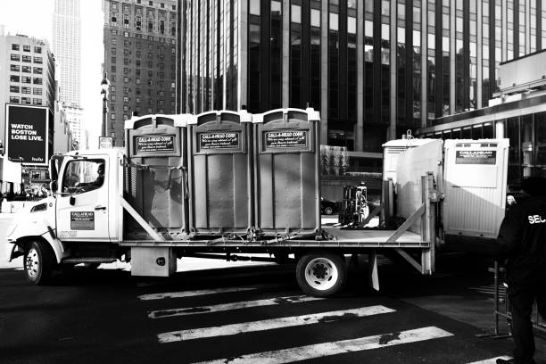 Portable restroom solutions in Sunnyside, CA